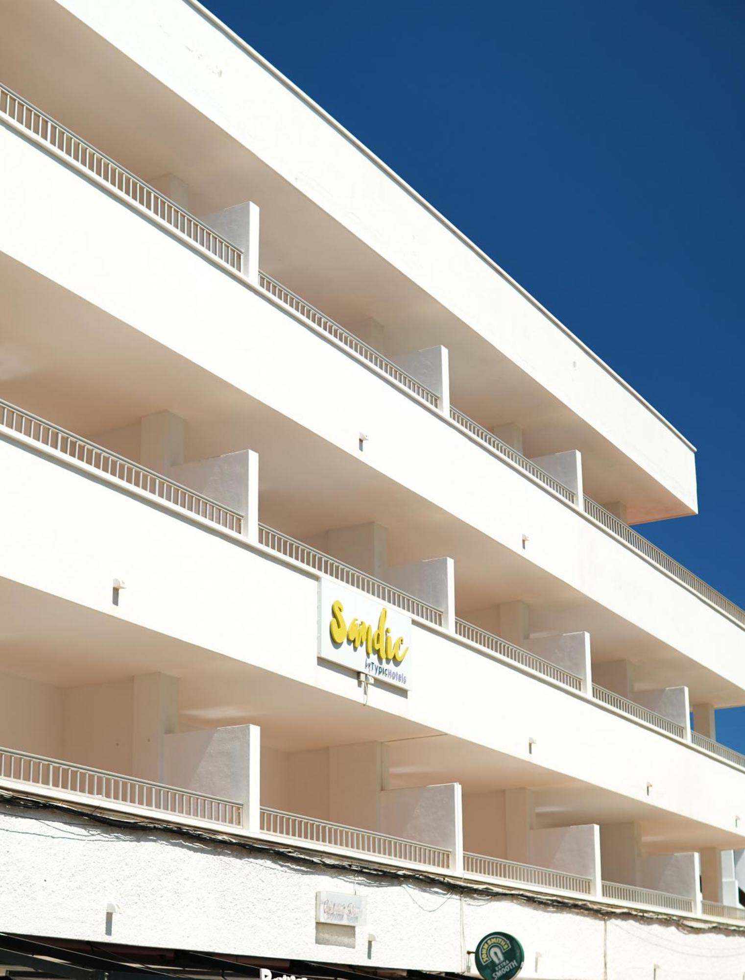 Typic Sandic Apartments Es Cana Dış mekan fotoğraf